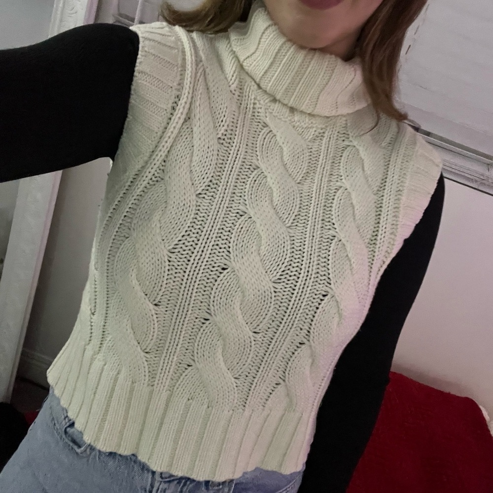 H&M Cream Sweater